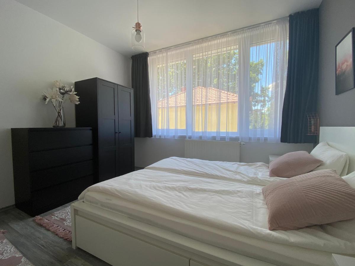 Orosháza Spirit Homes Apartments מראה חיצוני תמונה
