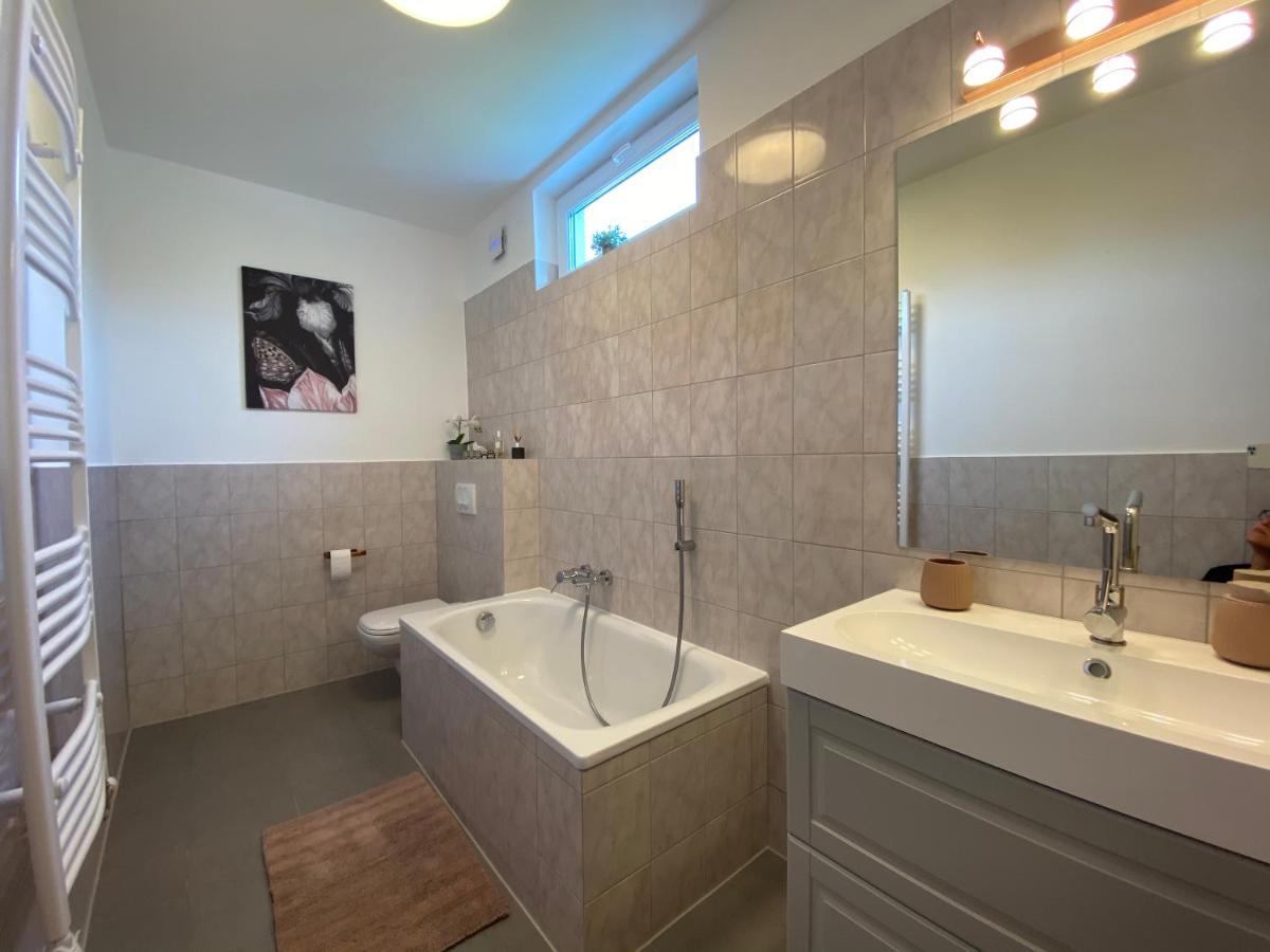 Orosháza Spirit Homes Apartments מראה חיצוני תמונה
