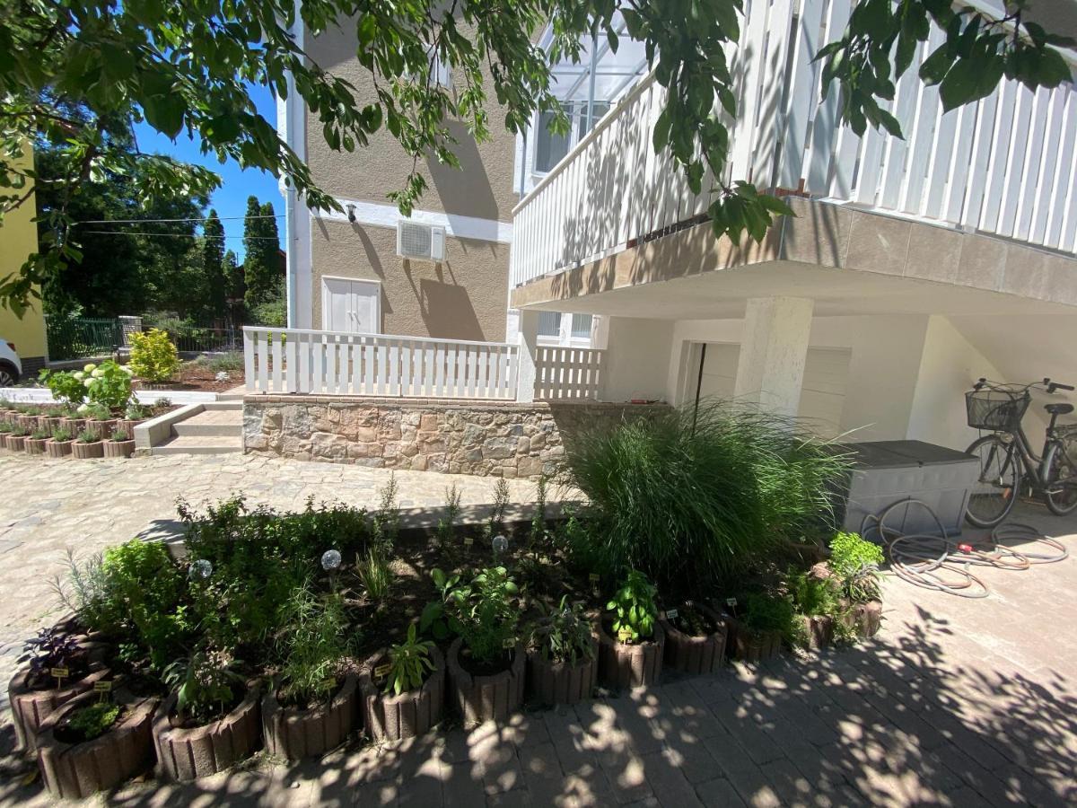 Orosháza Spirit Homes Apartments מראה חיצוני תמונה