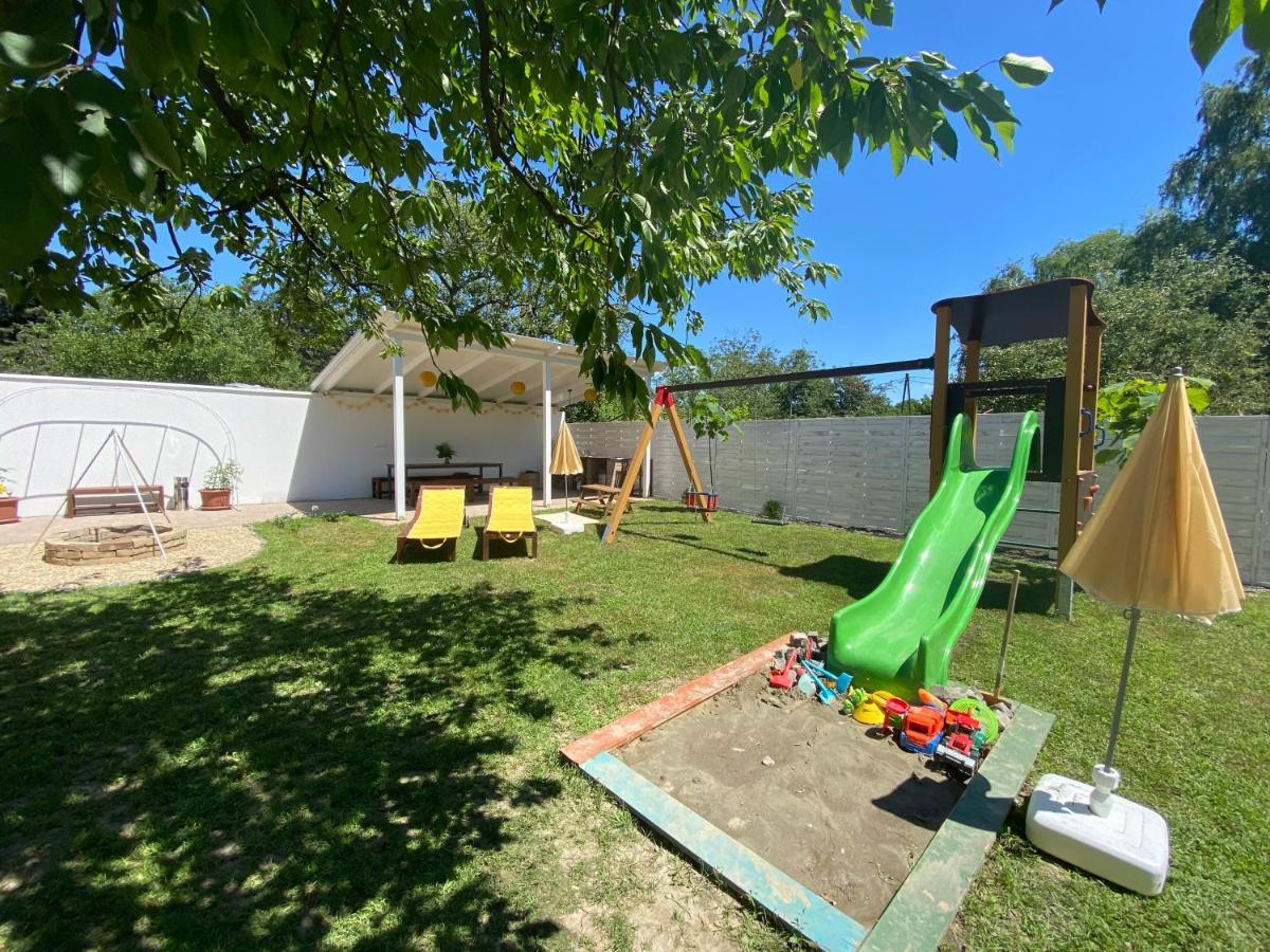Orosháza Spirit Homes Apartments מראה חיצוני תמונה