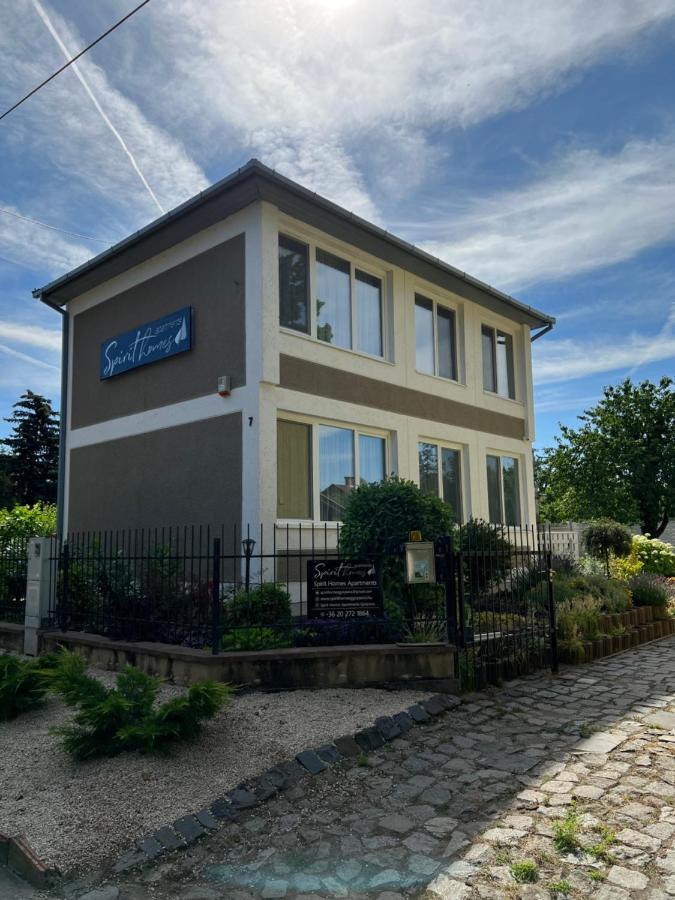Orosháza Spirit Homes Apartments מראה חיצוני תמונה