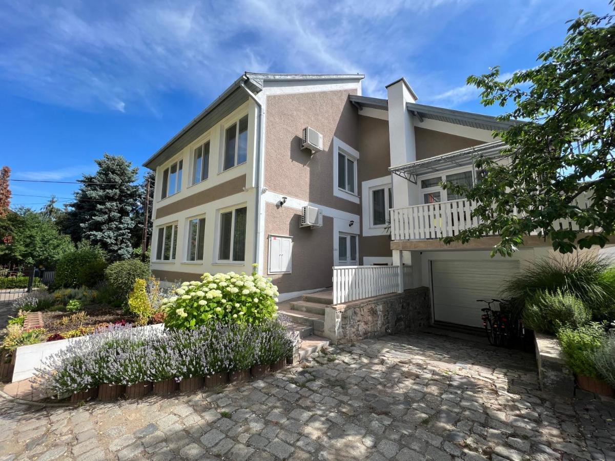 Orosháza Spirit Homes Apartments מראה חיצוני תמונה