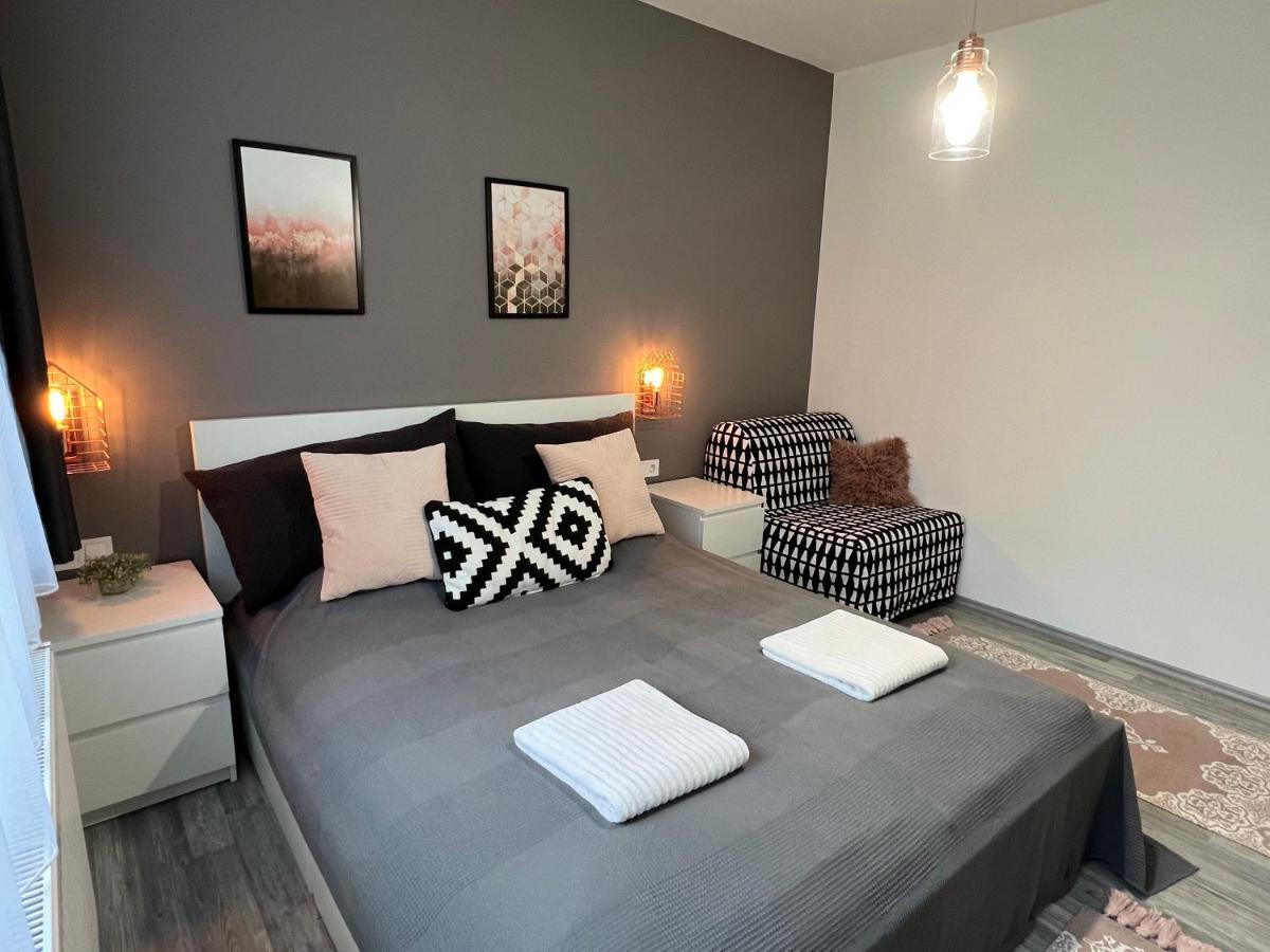 Orosháza Spirit Homes Apartments מראה חיצוני תמונה